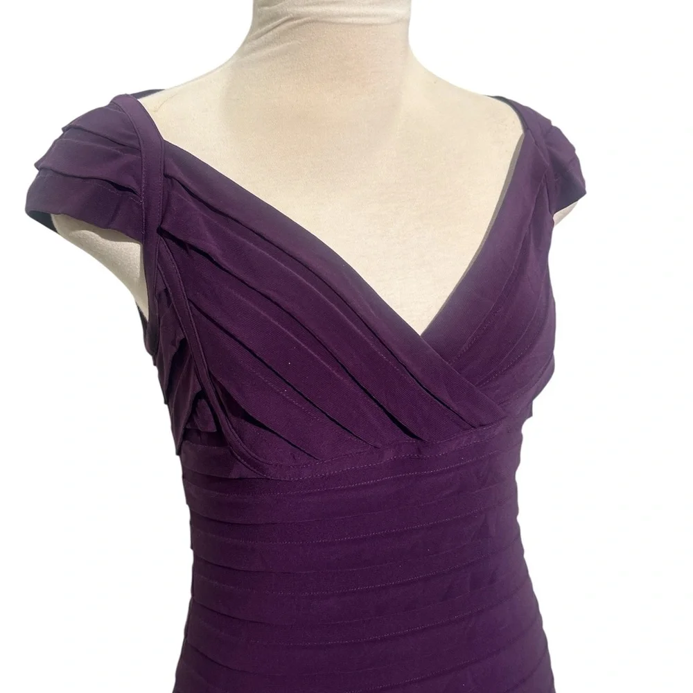 Adrianna Papell Elegant Deep Purple V-Neck Cap Sleeve Cocktail Dress Size 6 - Picture 2 of 11